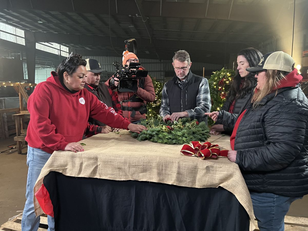 Lynch Creek Farm — Handmade Holidays thumbnail